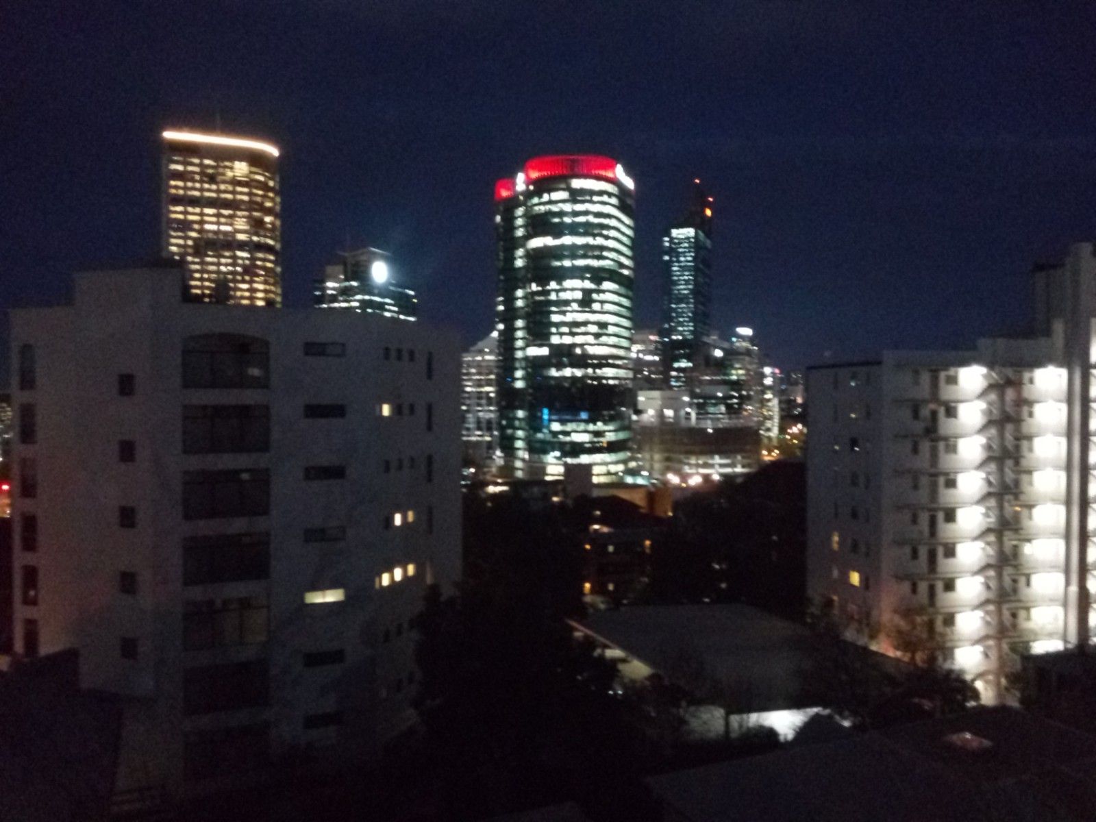 West Perth 1 bedroom apartment, recent reno, between Perth CBD and Kings Park